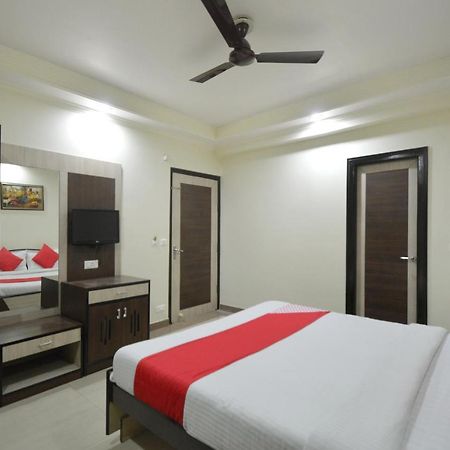 Oyo 23608 Hotel Fun Divisione di Divisione di Jaipur Esterno foto