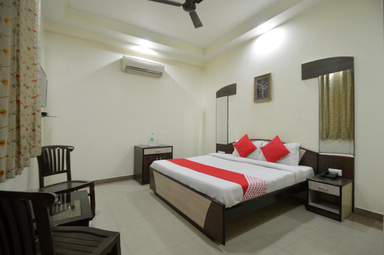 Oyo 23608 Hotel Fun Divisione di Divisione di Jaipur Esterno foto