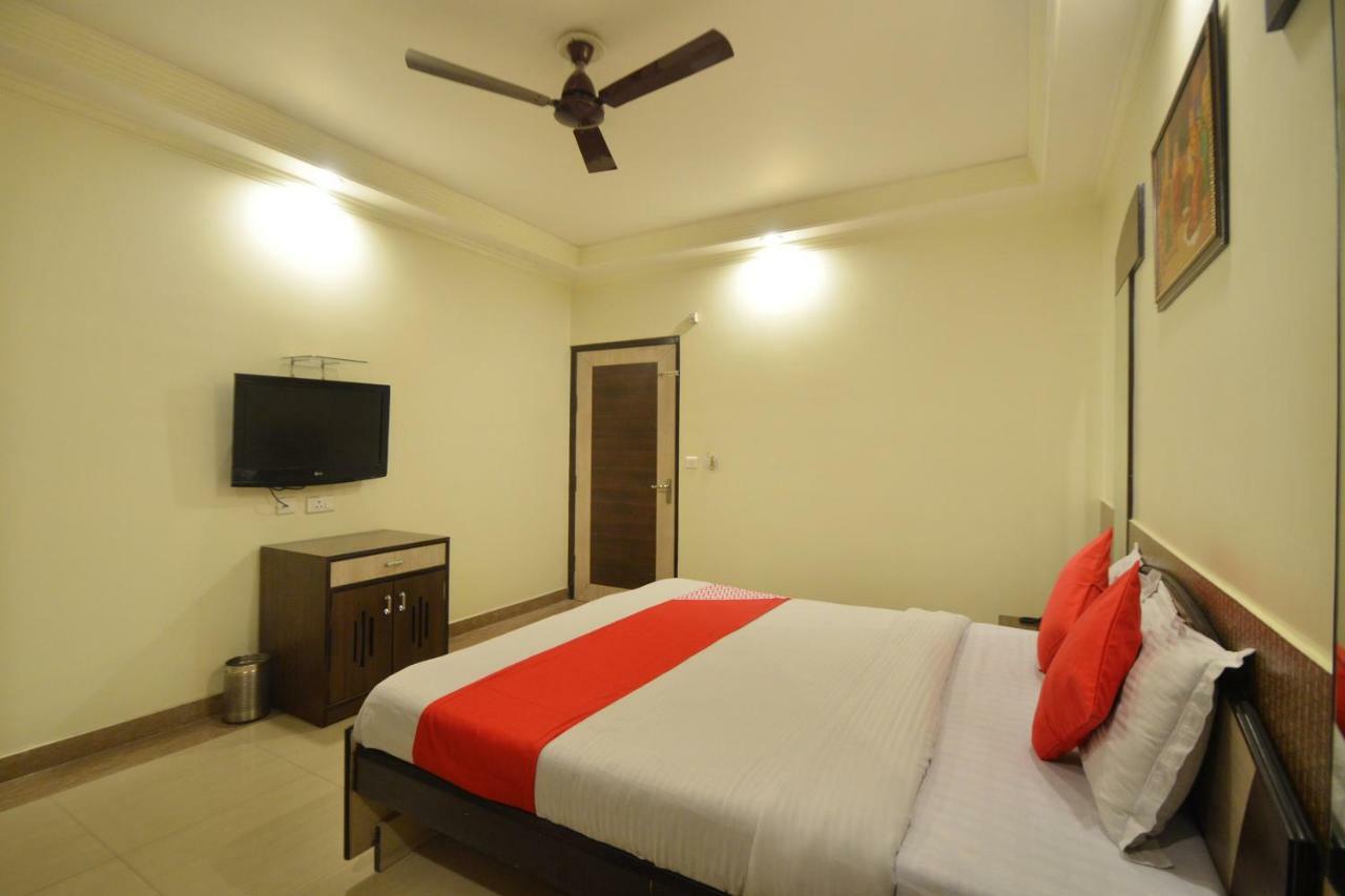 Oyo 23608 Hotel Fun Divisione di Divisione di Jaipur Esterno foto